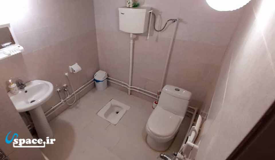 سرویس بهداشتی اختصاصی اتاق شماره یک اقامتگاه بوم گردی ایران ساربان - ابوزیدآباد